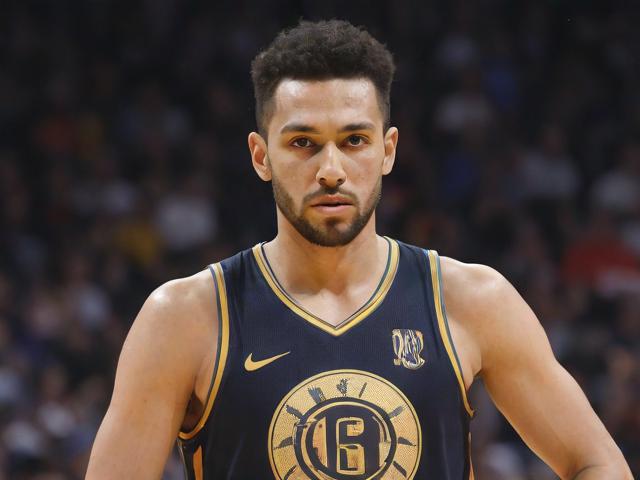 开云体育_ 76人赛季总结：恩比德的表现如何改变球队？，76人队的恩比德伤情