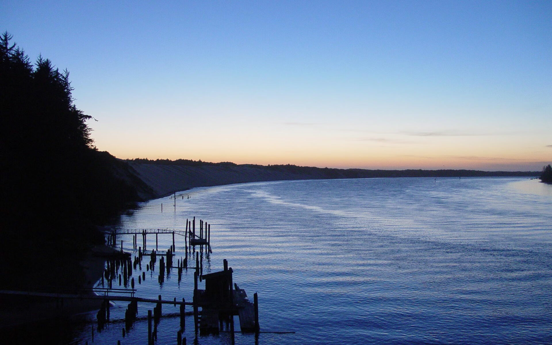 76人球迷呼吁球队进行结构性调整，提升竞争力，76人队球迷屋