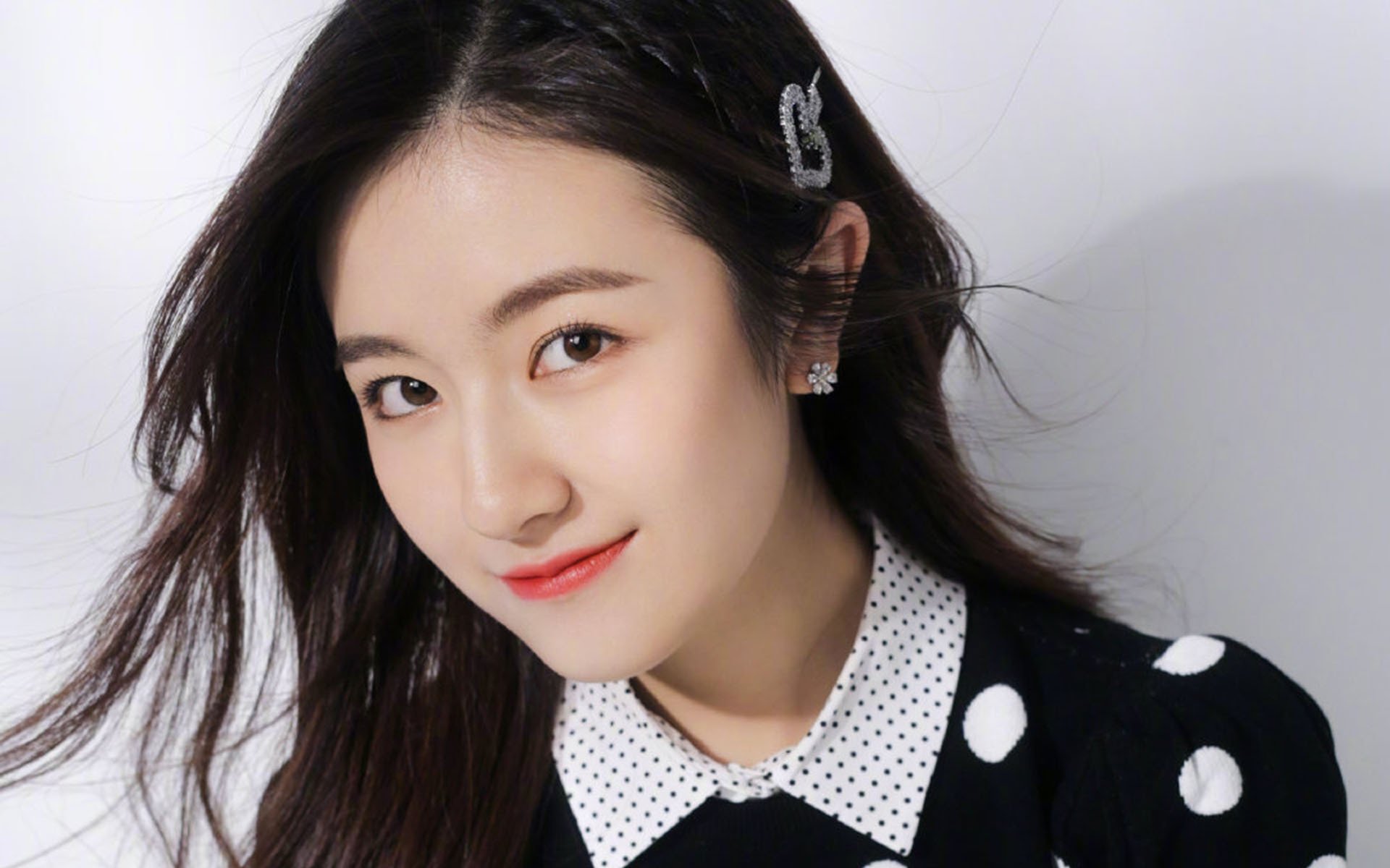 拜仁慕尼黑客场1-0小胜奥格斯堡，艰难取胜，拜仁慕尼黑对战