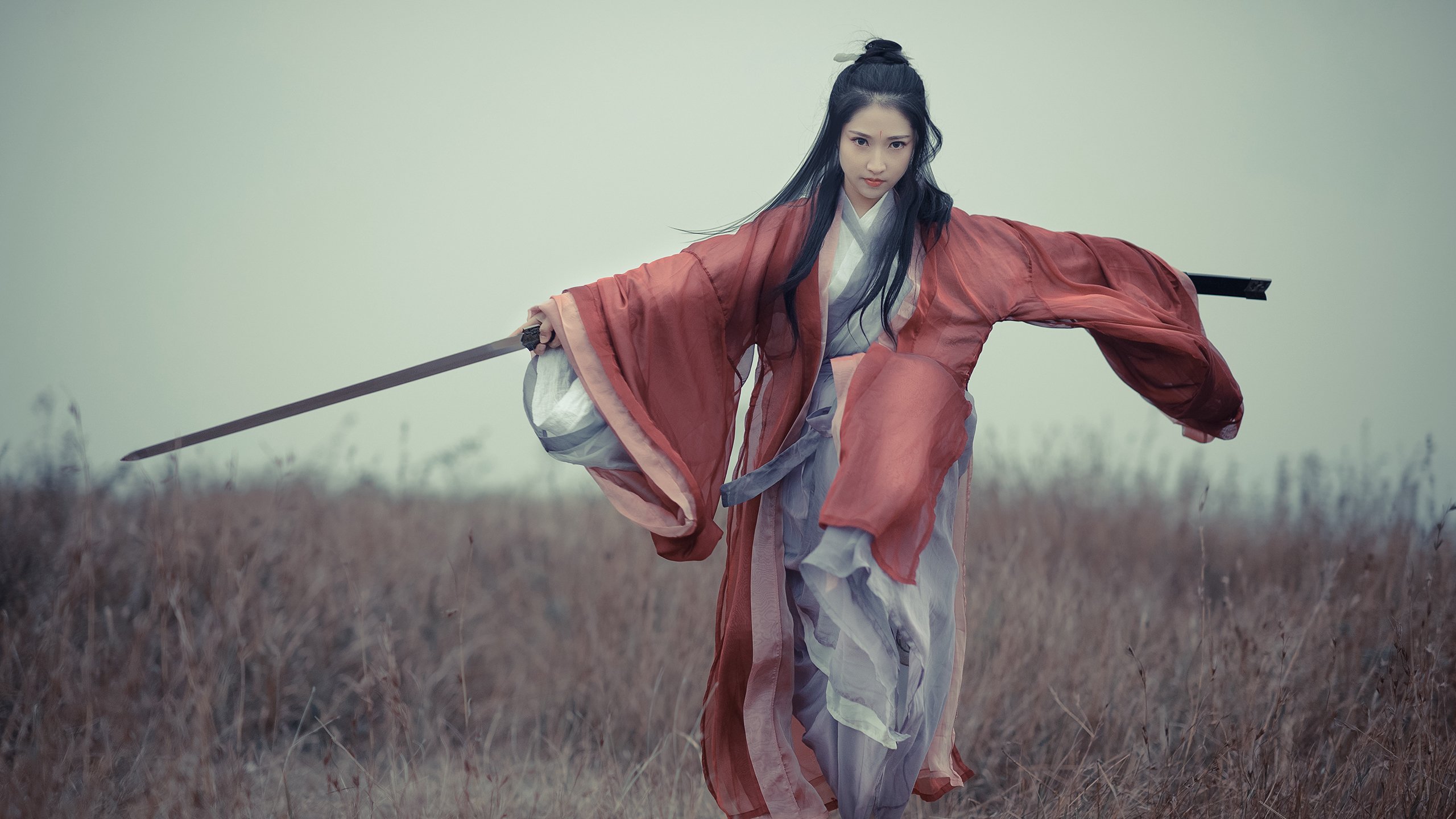 “球速飙升,反应极速!高新区全民健身馆壁球赛场技术与速度的碰撞”